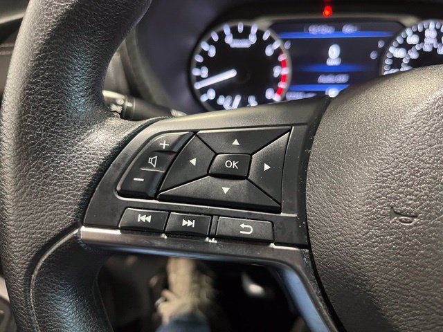 Used 2025 Nissan Sentra SV FWD image 22