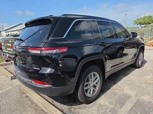 Used 2025 Jeep Grand Cherokee Laredo X w/ Luxury Tech Group I RWD image 3