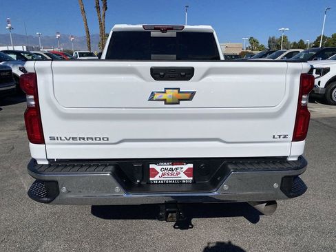 Used 2024 Chevrolet Silverado 2500 LTZ w/ LTZ Convenience Package image 32