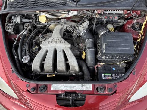 Used 2005 Chrysler PT Cruiser Touring image 12