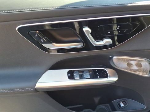 New 2026 Mercedes-Benz GLC 300 4MATIC image 12