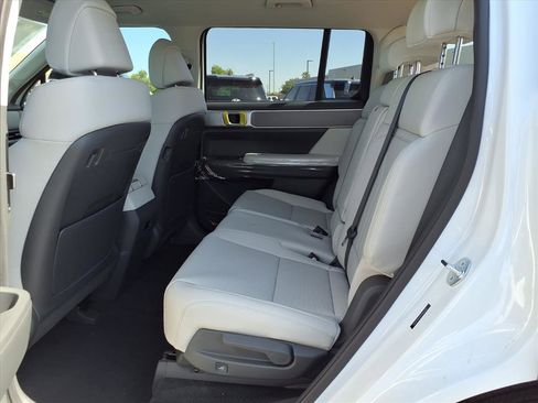 New 2026 Hyundai Santa Fe SEL FWD image 7