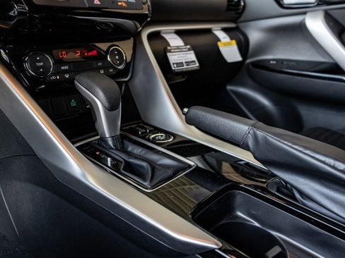 New 2025 Mitsubishi Eclipse Cross LE image 15