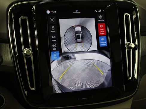 Certified 2026 Volvo XC40 B5 Plus AWD/4WD image 13