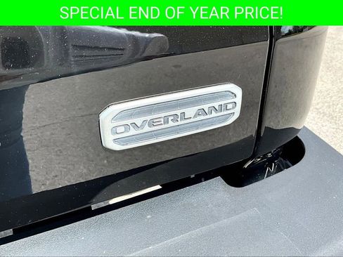 Used 2020 Jeep Gladiator Overland w/ LED Lighting Group image 23