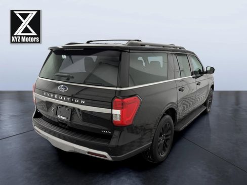 Used 2024 Ford Expedition Max XLT image 6