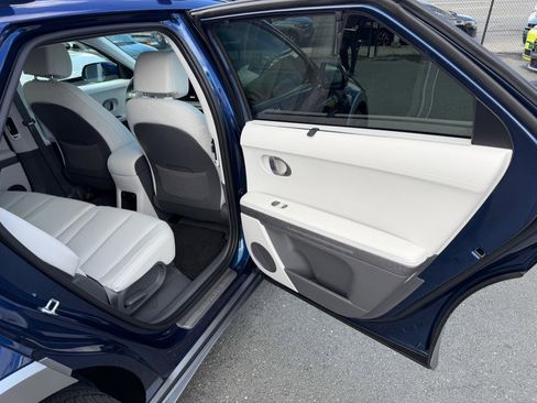Used 2026 Hyundai Ioniq 5 Limited AWD/4WD image 41