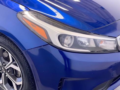 Used 2017 Kia Forte LX FWD image 11