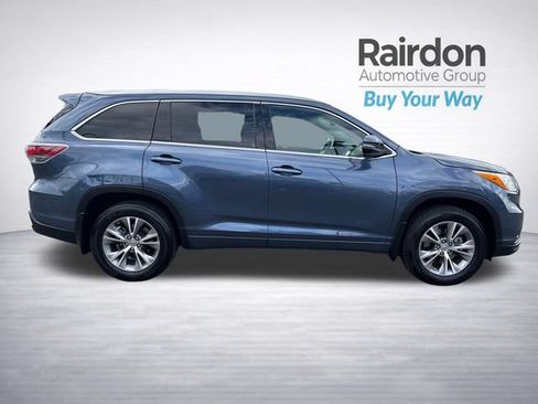 Used 2014 Toyota Highlander XLE AWD/4WD image 8