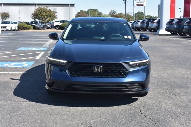 Used 2025 Honda Accord SE image 2