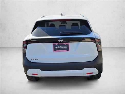 New 2026 Nissan Kicks SV image 9