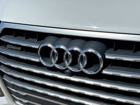 Used 2018 Audi Q7 3.0T Prestige AWD/4WD image 13