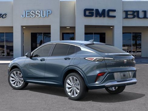 New 2025 Buick Envista Avenir image 3