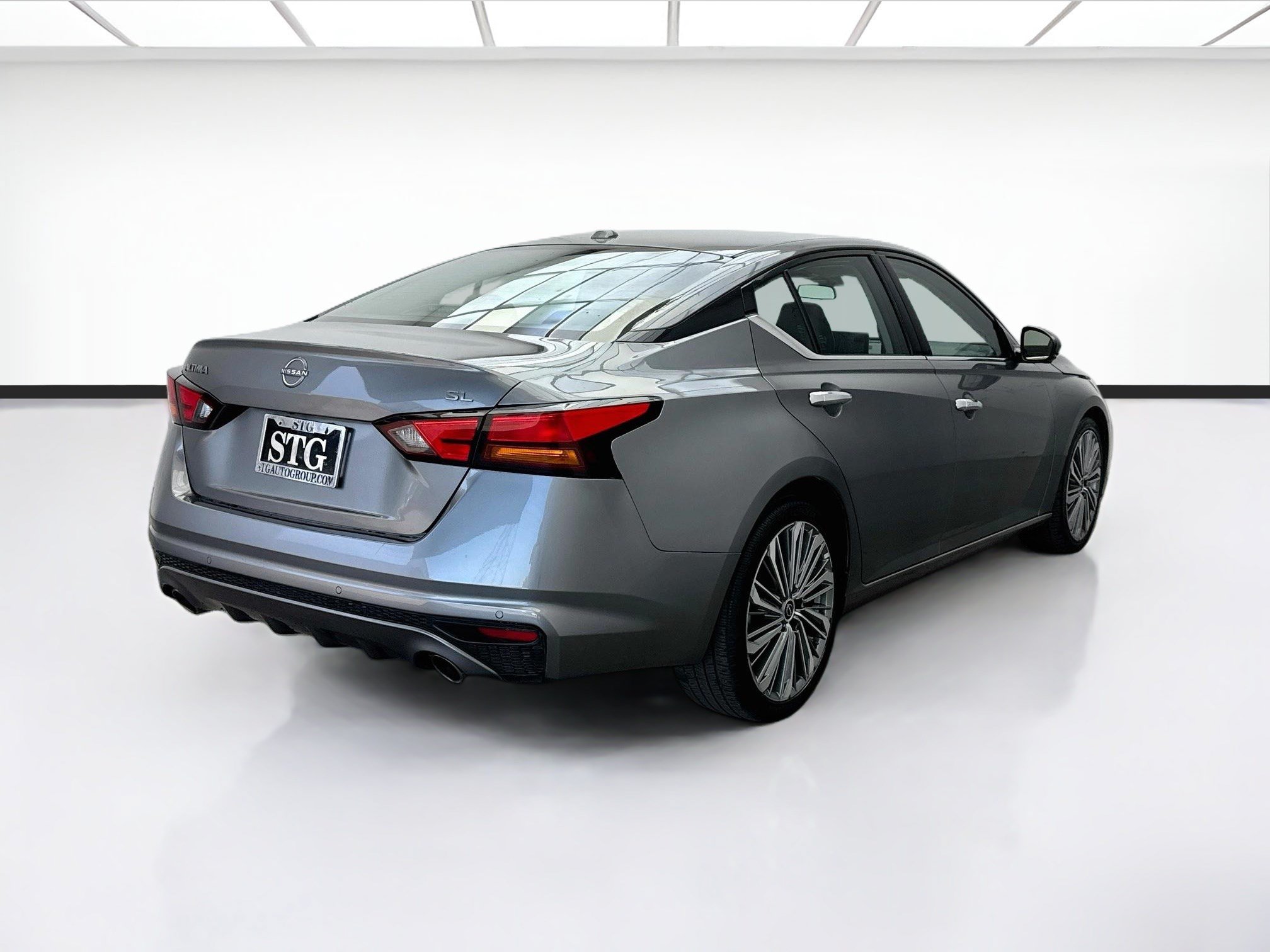 Used 2023 Nissan Altima 2.5 SL FWD image 4
