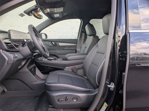 New 2026 Buick Enclave Preferred w/ Power Package image 14