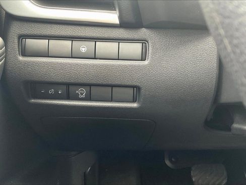 Certified 2023 Nissan Rogue SV image 38