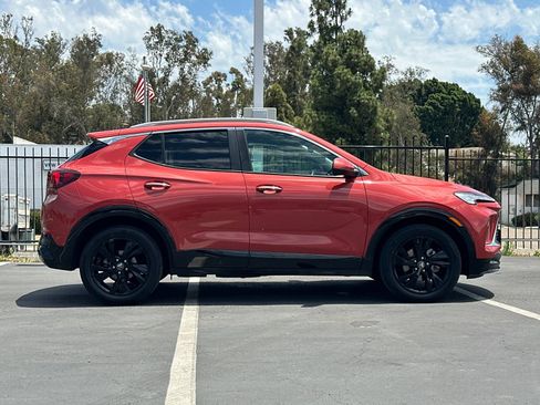 Used 2024 Buick Encore GX Sport Touring FWD image 6