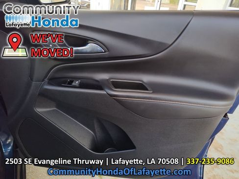 Used 2023 Chevrolet Equinox Premier FWD image 32