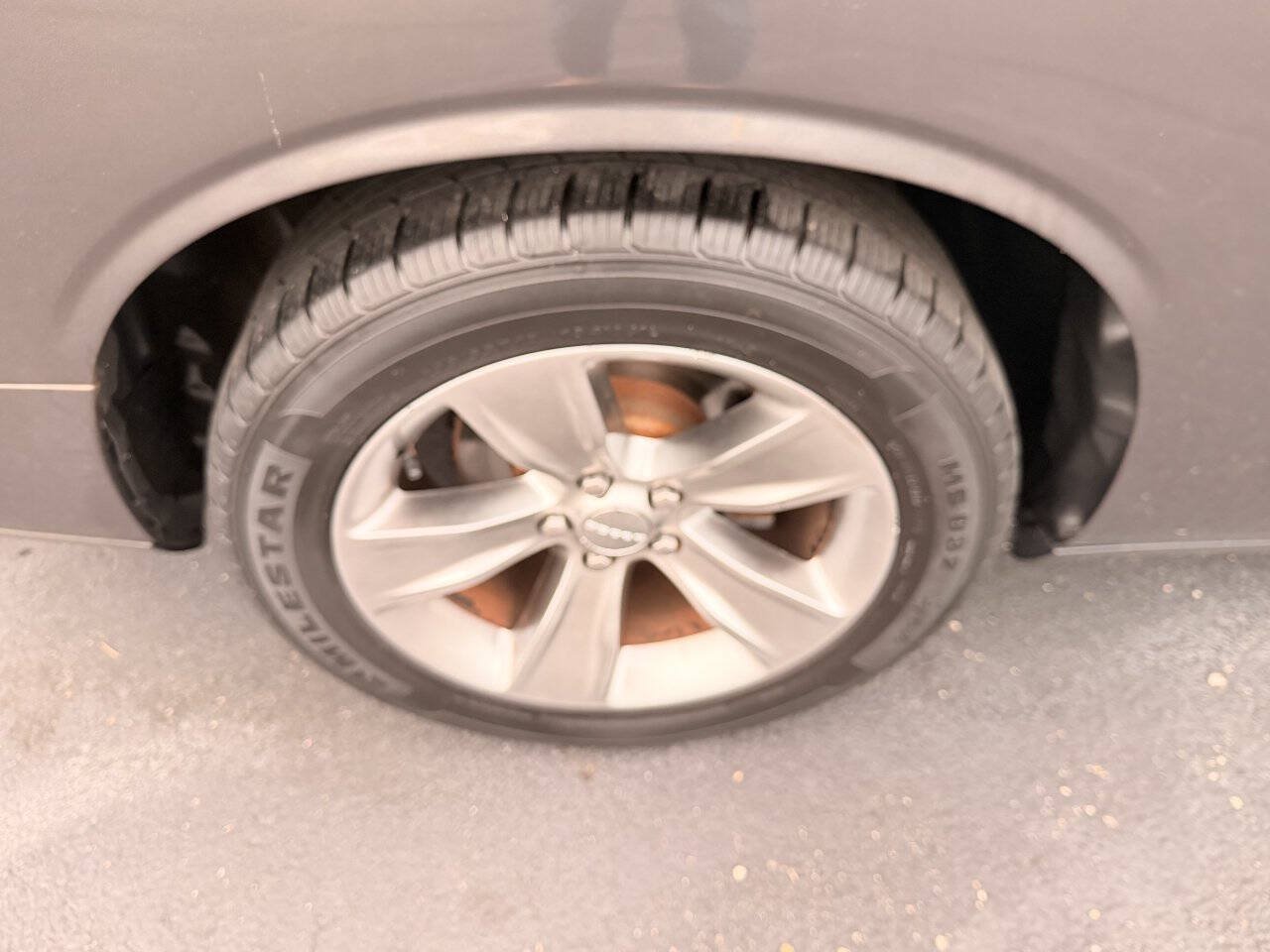 Used 2016 Dodge Challenger SXT RWD image 27