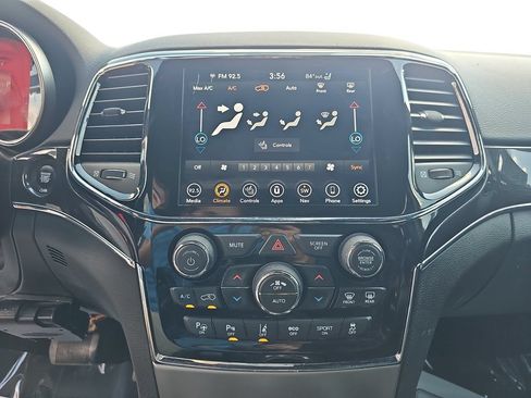 Used 2021 Jeep Grand Cherokee Trailhawk w/ Trailhawk Luxury Group AWD/4WD image 24