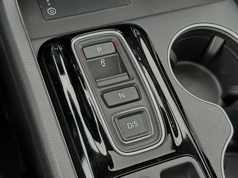 New 2025 Honda Pilot Touring image 20