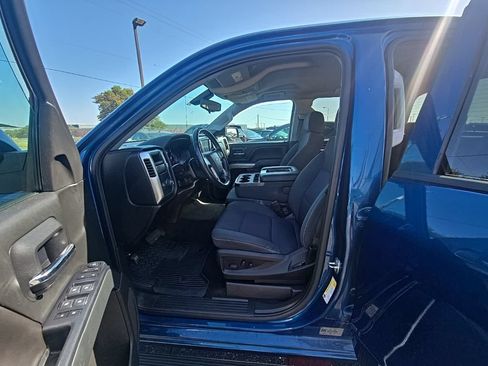 Used 2018 Chevrolet Silverado 1500 LT w/ LT Eassist Package RWD image 12