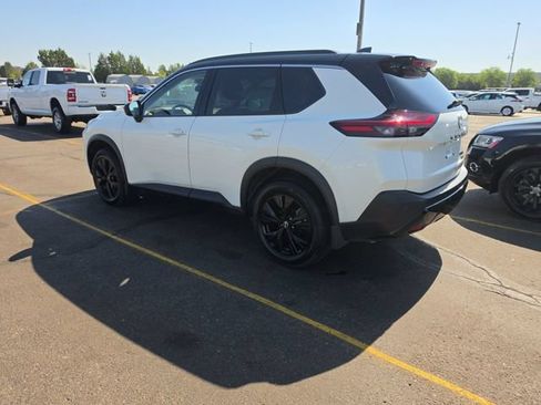 Used 2023 Nissan Rogue SV w/ SV Premium B Package AWD/4WD image 4