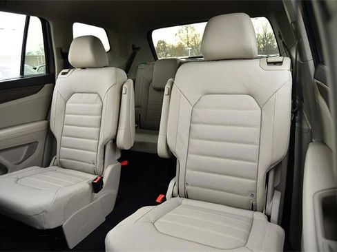 New 2026 Volkswagen Atlas SEL image 22