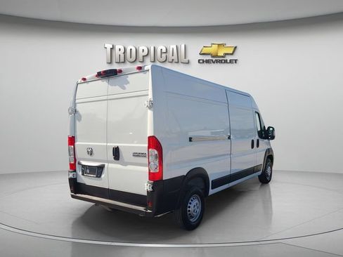 Used 2025 RAM ProMaster 2500 w/ Convenience Group FWD image 3