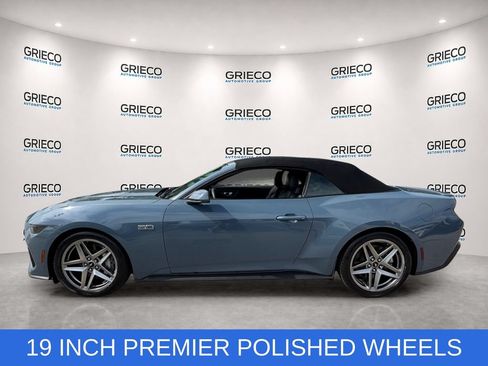Used 2025 Ford Mustang GT Premium RWD image 4