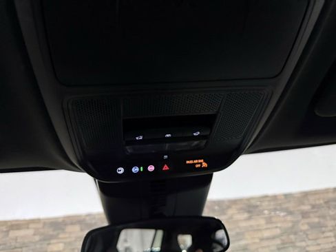 Used 2025 Chevrolet Traverse LT w/ Enhanced Driving Package image 29