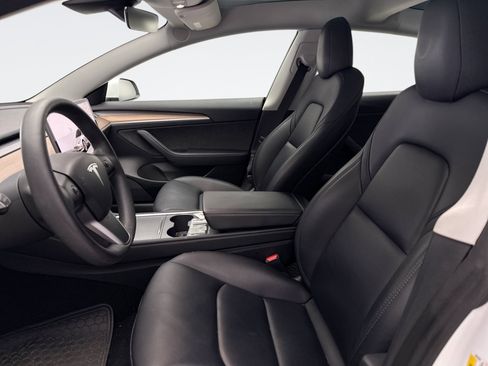 Used 2023 Tesla Model 3 Standard Range RWD image 9