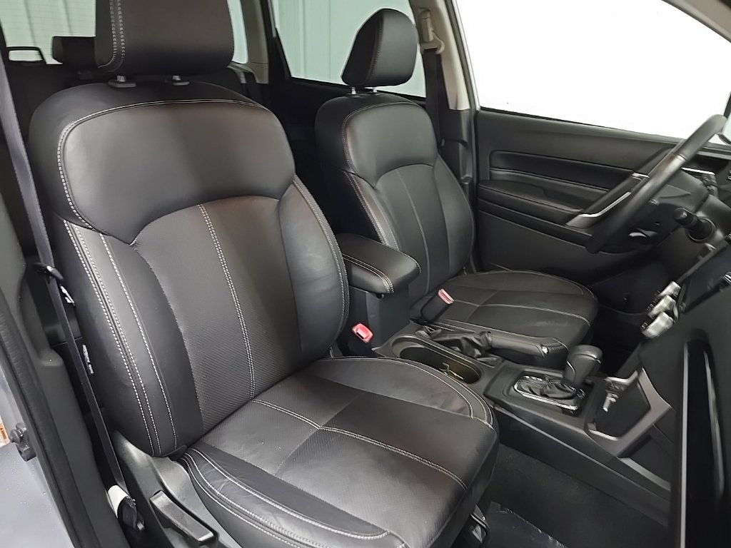 Used 2017 Subaru Forester 2.5i Touring AWD/4WD image 15