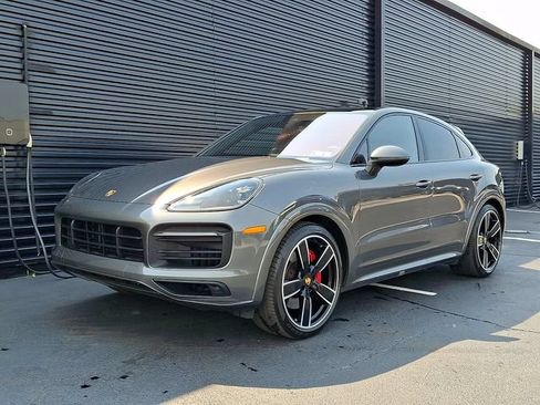 Certified 2022 Porsche Cayenne GTS AWD/4WD image 1
