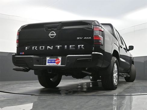 Used 2023 Nissan Frontier SV w/ Technology Package image 28
