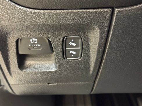 Used 2025 RAM 1500 Big Horn AWD/4WD image 28