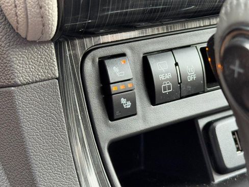 Used 2016 Chevrolet Traverse LT w/ Style and Technology Package image 20