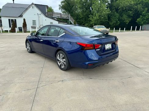 Used 2020 Nissan Altima 2.5 S FWD image 5