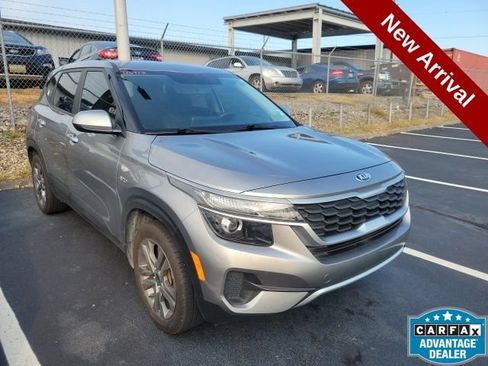 Used 2021 Kia Seltos LX AWD/4WD image 1