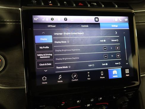 Used 2023 Jeep Grand Cherokee L Overland w/ Rear Seat Video Group I AWD/4WD image 39