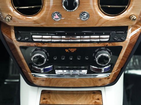 New 2026 Rolls-Royce Phantom Sedan image 52