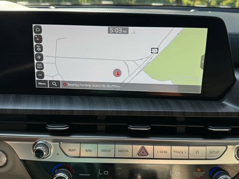 Used 2023 Kia Telluride EX w/ EX Captain's Chair Package image 23