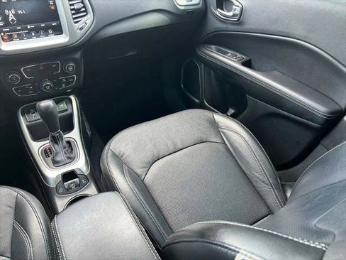 Certified 2021 Jeep Compass Latitude FWD image 13