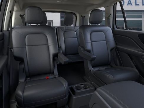 New 2026 Lincoln Aviator AWD w/ Jet Appearance Package image 11
