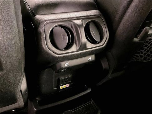 Used 2021 Jeep Wrangler Unlimited Rubicon 4xe w/ Cold Weather Group AWD/4WD image 30
