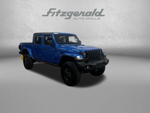 Used 2022 Jeep Gladiator Sport image 9