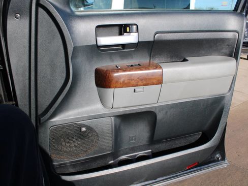 Used 2012 Toyota Tundra Limited w/ Memory Pkg image 8