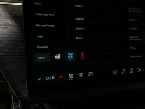 Used 2024 Rivian R1S Adventure AWD/4WD image 58