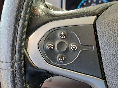 Used 2016 Chevrolet Colorado LT image 12