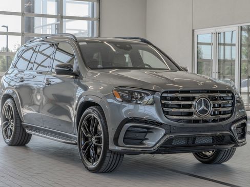 New 2025 Mercedes-Benz GLS 580 4MATIC image 21